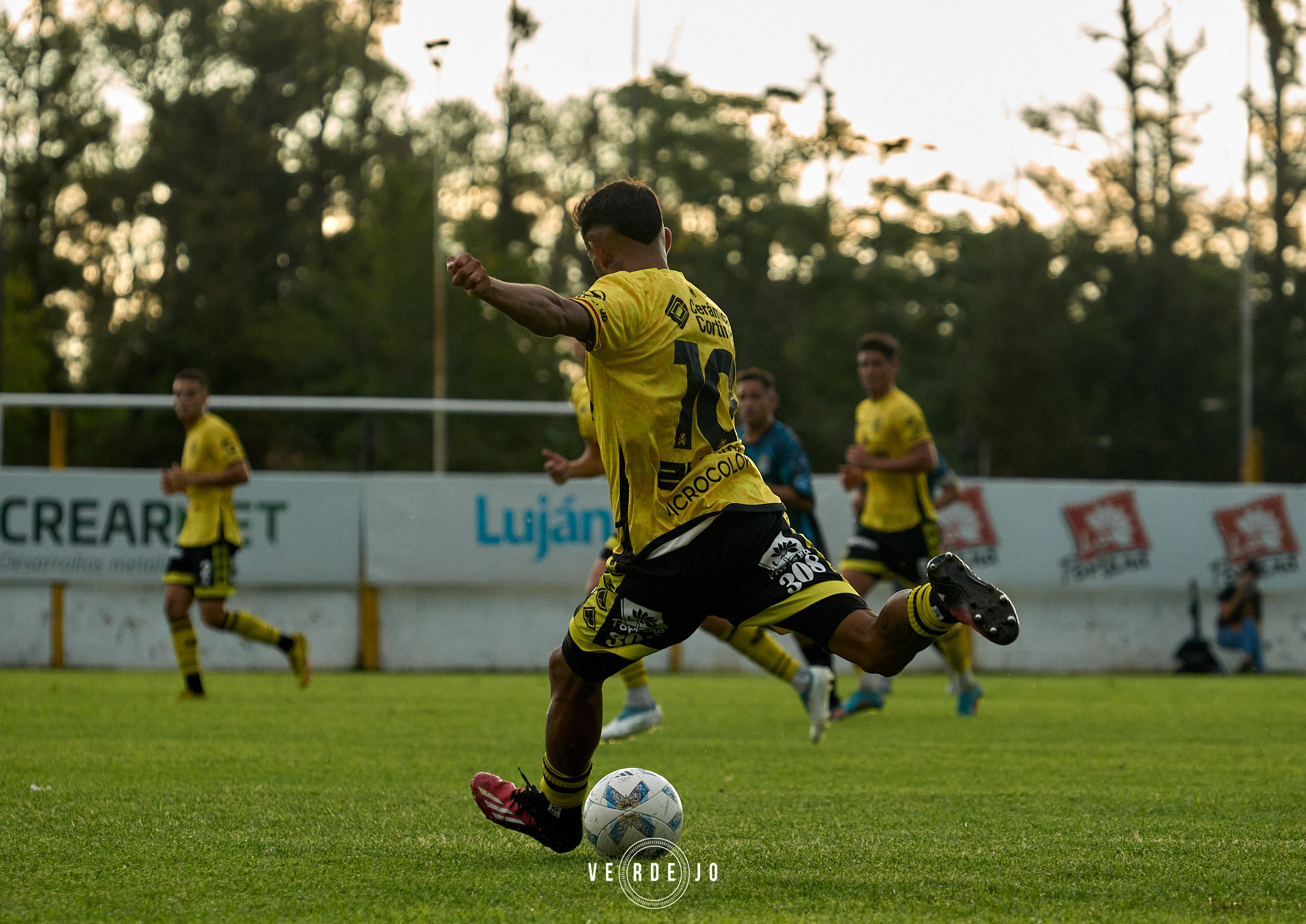  CSyD Flandria - Club Atlético Excursionistas - Soccer - AFA - 1B - Flandria (1) vs (0) Excursionistas (#AFA241BFLAEXC03) Photo by: Ignacio Verdejo | Siuxy Sports 2024-03-02