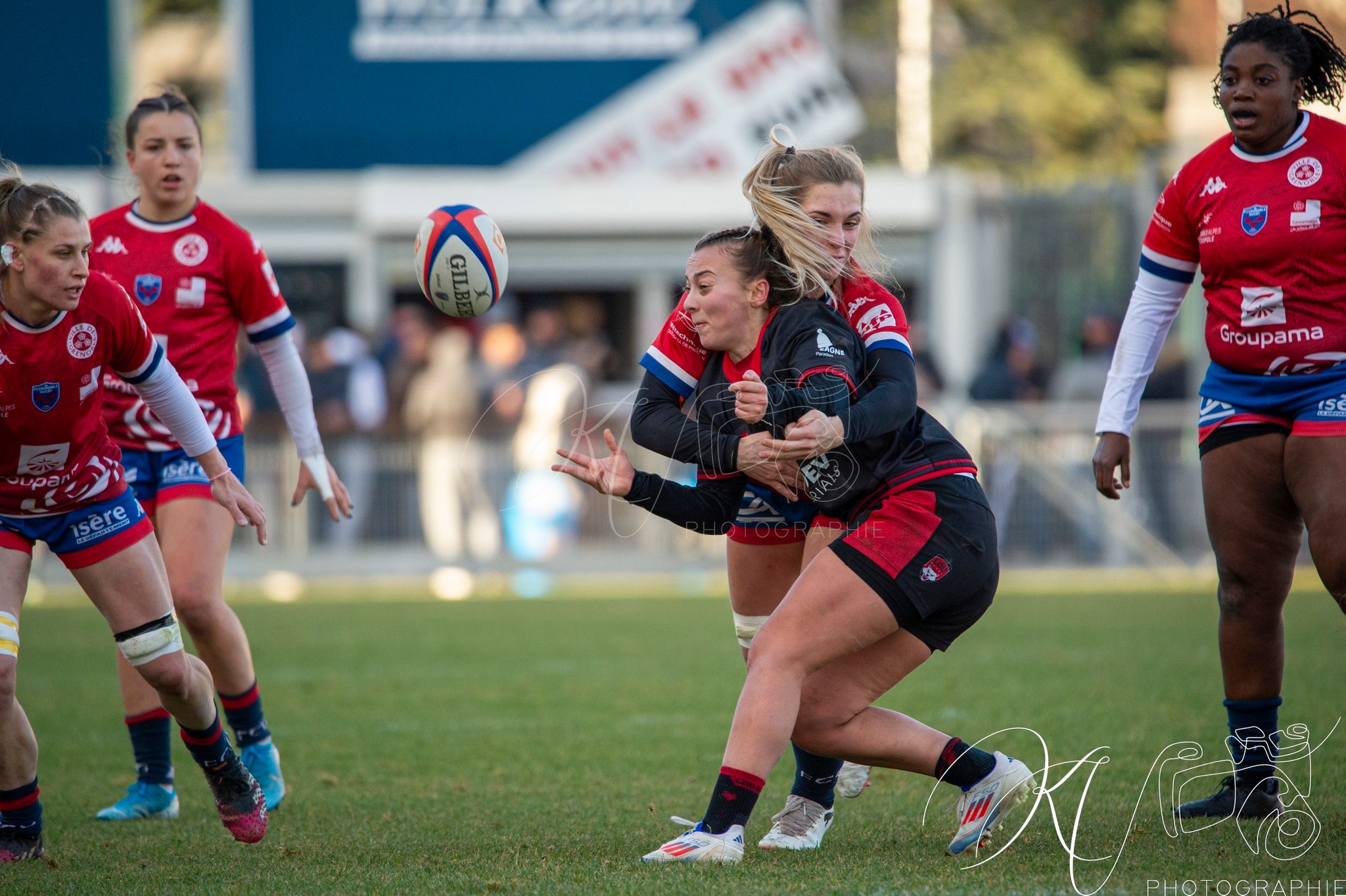  FC Grenoble Rugby - Lyon Olympique Universitaire - Rugby - FFR 2024 - Elite 1 Fém - FCG Amazones (8) vs (5) LOU (#FFR24E1FFCGLOU12) Photo by: Karine Valentin | Siuxy Sports 2024-12-14