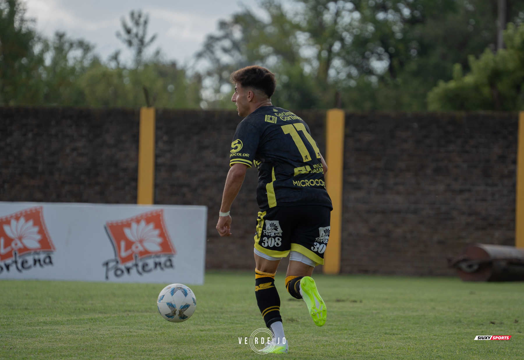  CSyD Flandria - Club Social y Deportivo Merlo - Soccer - AFA - 1B - Flandria (0) vs (2) Deportivo Merlo (#AFA241BFLADEM03) Photo by: Ignacio Verdejo | Siuxy Sports 2024-03-17