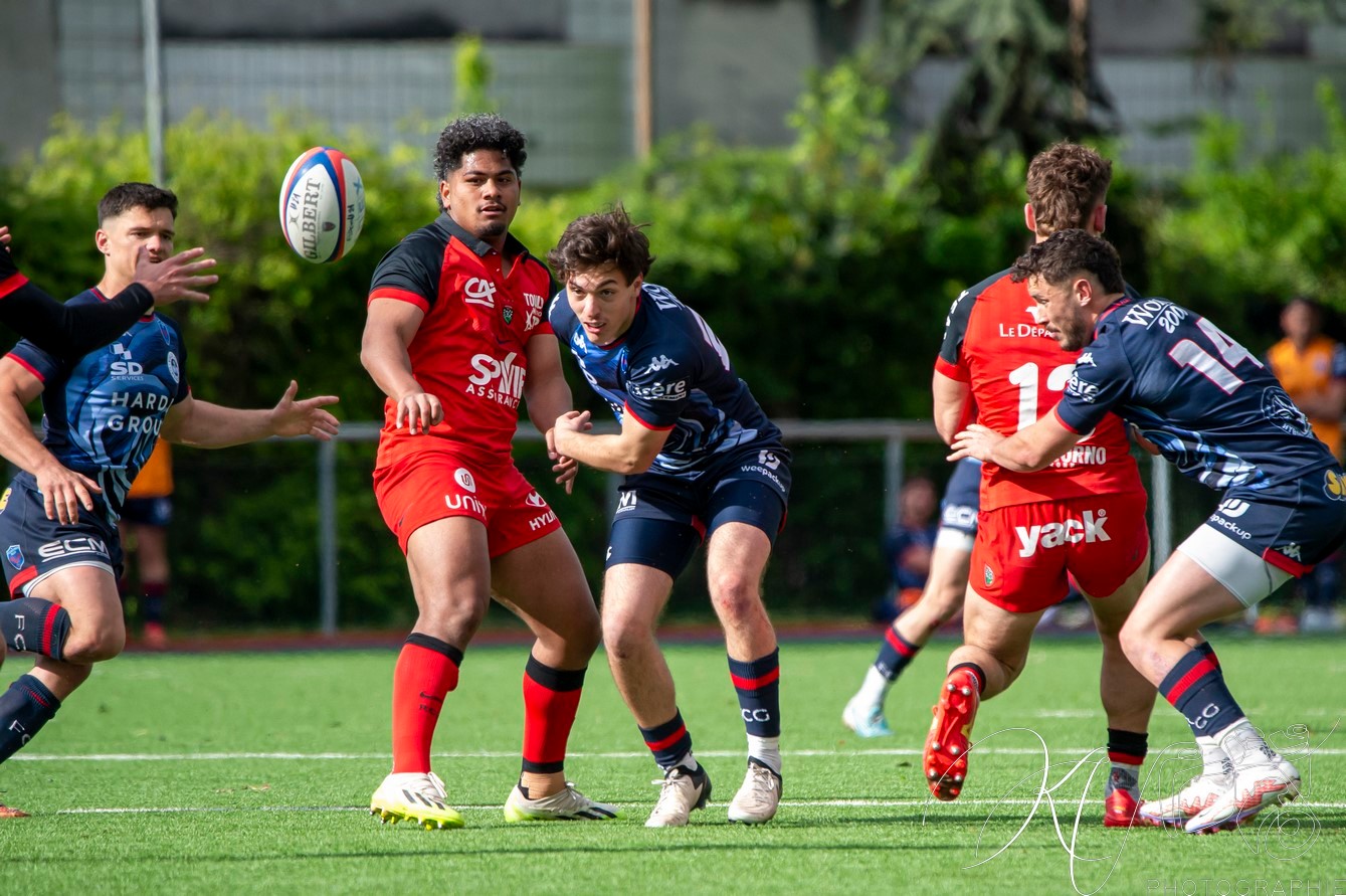  FC Grenoble Rugby - RC Toulonnais - Rugby - FFR 2024 - ESPOIRS - FC GRENOBLE VS RC Toulonnais (#FFR24ESFCGRCT04) Photo by: Karine Valentin | Siuxy Sports 2024-04-21