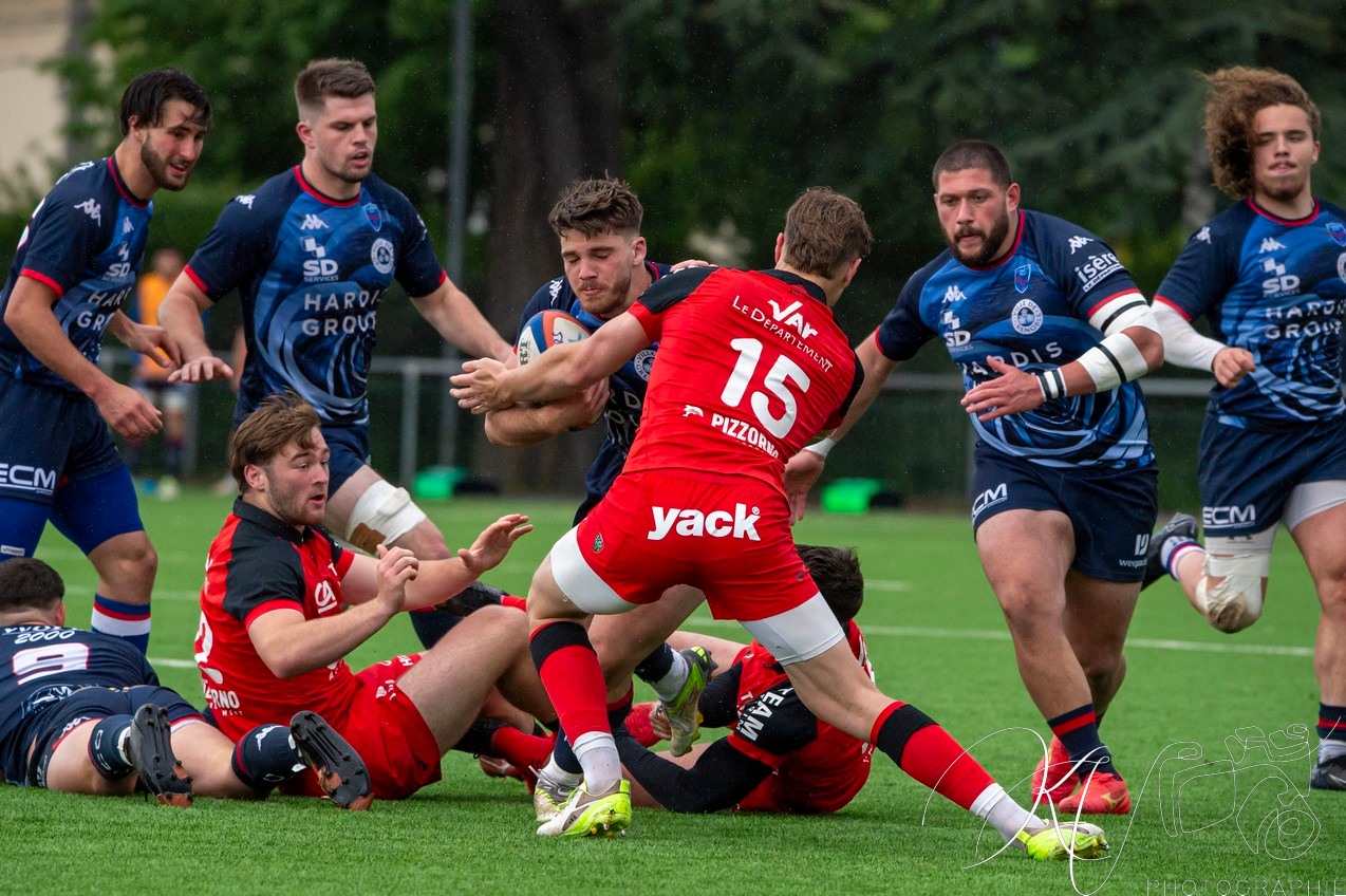  FC Grenoble Rugby - RC Toulonnais - Rugby - FFR 2024 - ESPOIRS - FC GRENOBLE VS RC Toulonnais (#FFR24ESFCGRCT04) Photo by: Karine Valentin | Siuxy Sports 2024-04-21