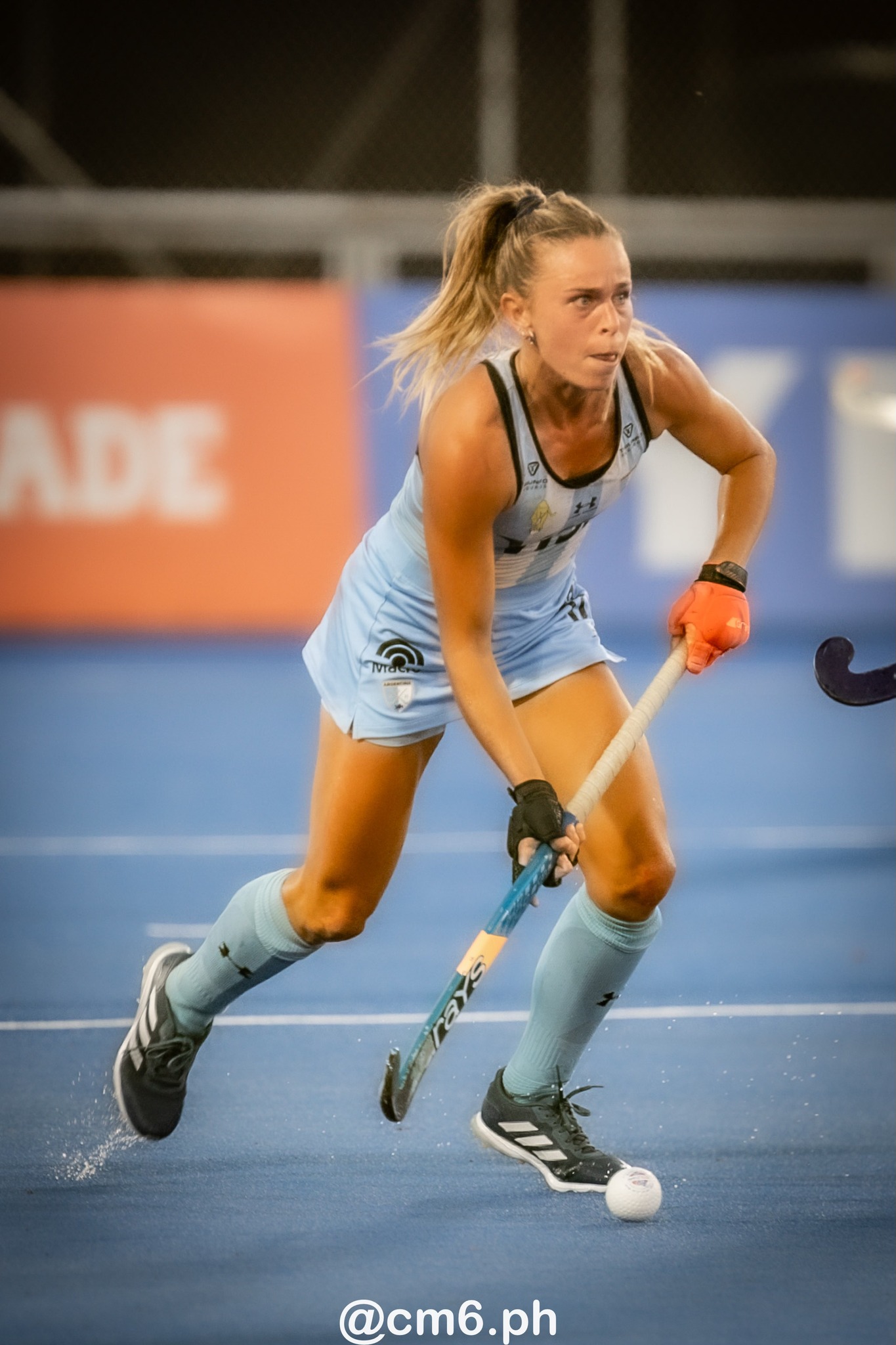 Victoria SAUZE VALDEZ -  Selección femenina de hockey sobre césped de Argentina - Netherlands women's national field hockey team - Field hockey - FIH Pro League Fem 2023-2024 - Argentina (1) vs (4) Netherlands (#FIHPF24ARGNET12) Photo by: Christian Mas | Siuxy Sports 2023-12-08