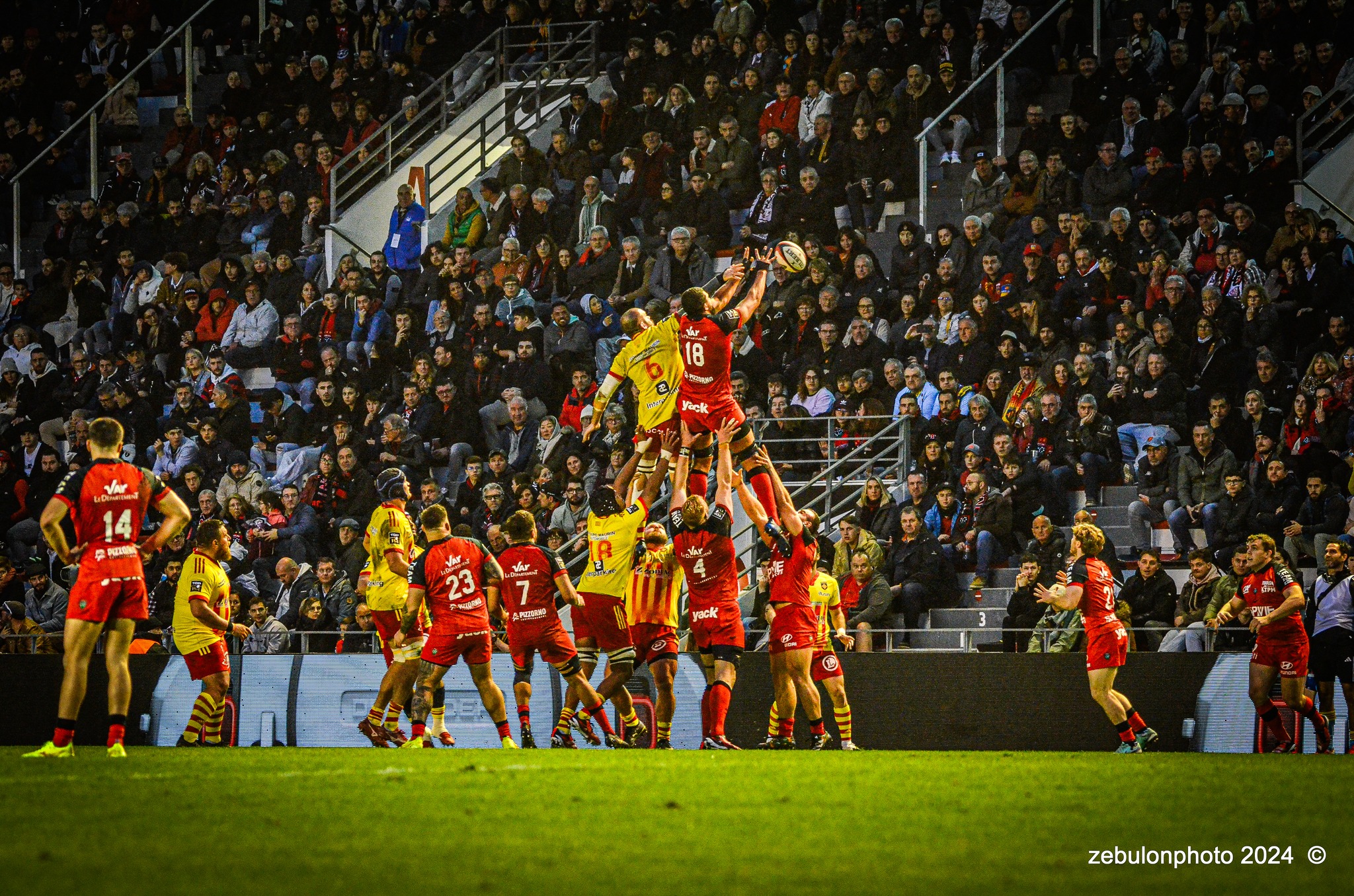 RC Toulonnais - US Arlequins Perpignanais - Rugby - TOP 14 - Toulon (44) vs (22) Perpignan (#TOP1424RCTUSAP03) Photo by: Photo Zebulon | Siuxy Sports 2024-03-02