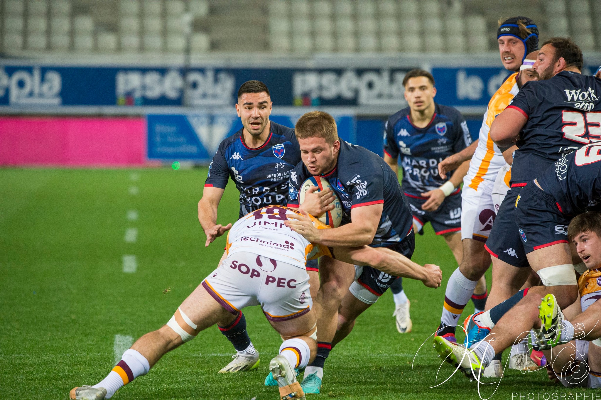 FC Grenoble Rugby - Soyaux Angoulême - Rugby - PRO D2 - FC Grenoble (21) vs (18) Soyaux Angouleme (#PD224FCGSAN03) Photo by: Karine Valentin | Siuxy Sports 2024-03-29