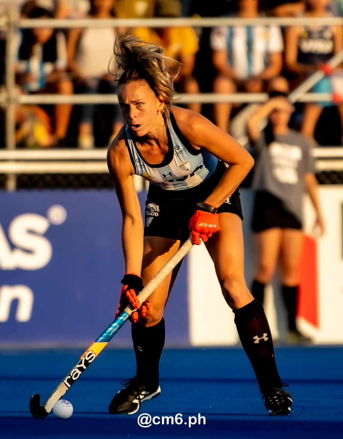 Victoria SAUZE VALDEZ -  Selección femenina de hockey sobre césped de Argentina - England women's national field hockey team - Field hockey - FIH PRO LEAGUE 2022-2023 - Argentina(3) vs (0) Great Britain (#FIHPF22ARGGBR12) Photo by: Christian Mas | Siuxy Sports 2022-12-15