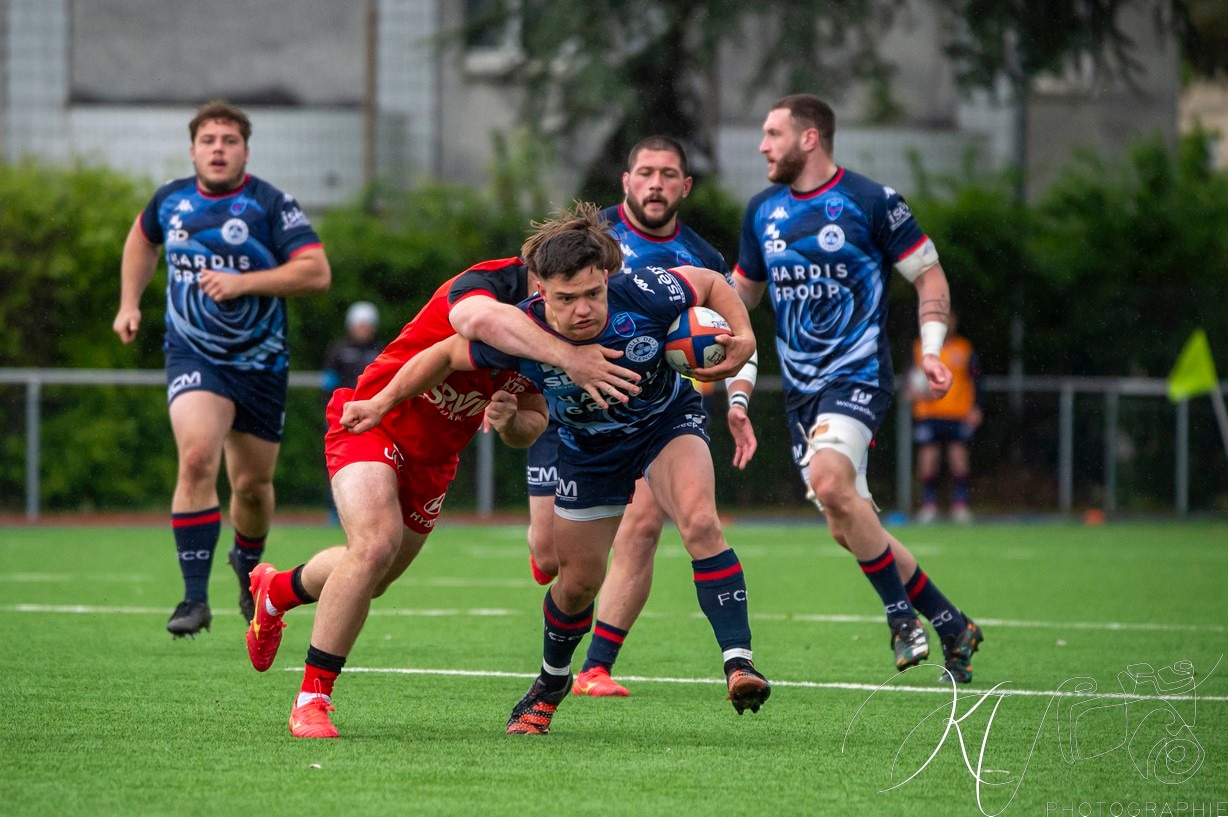  FC Grenoble Rugby - RC Toulonnais - Rugby - FFR 2024 - ESPOIRS - FC GRENOBLE VS RC Toulonnais (#FFR24ESFCGRCT04) Photo by: Karine Valentin | Siuxy Sports 2024-04-21