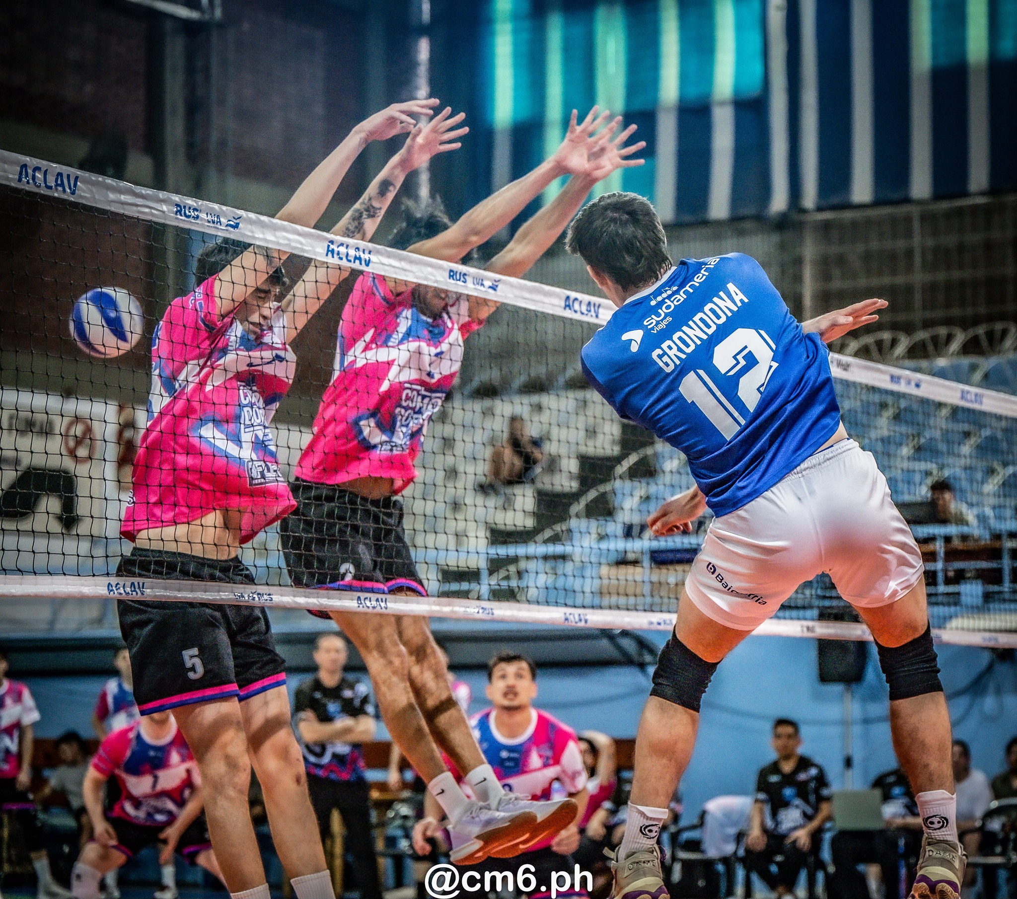  Waiwen Volei Club - Club Atlético Velez Sarsfield - Volleyball - LVA 2024 - Waiwen Volei Club (3) vs (1) Velez Sarsfield (#LVA24WVCVS11) Photo by: Christian Mas | Siuxy Sports 2024-11-28