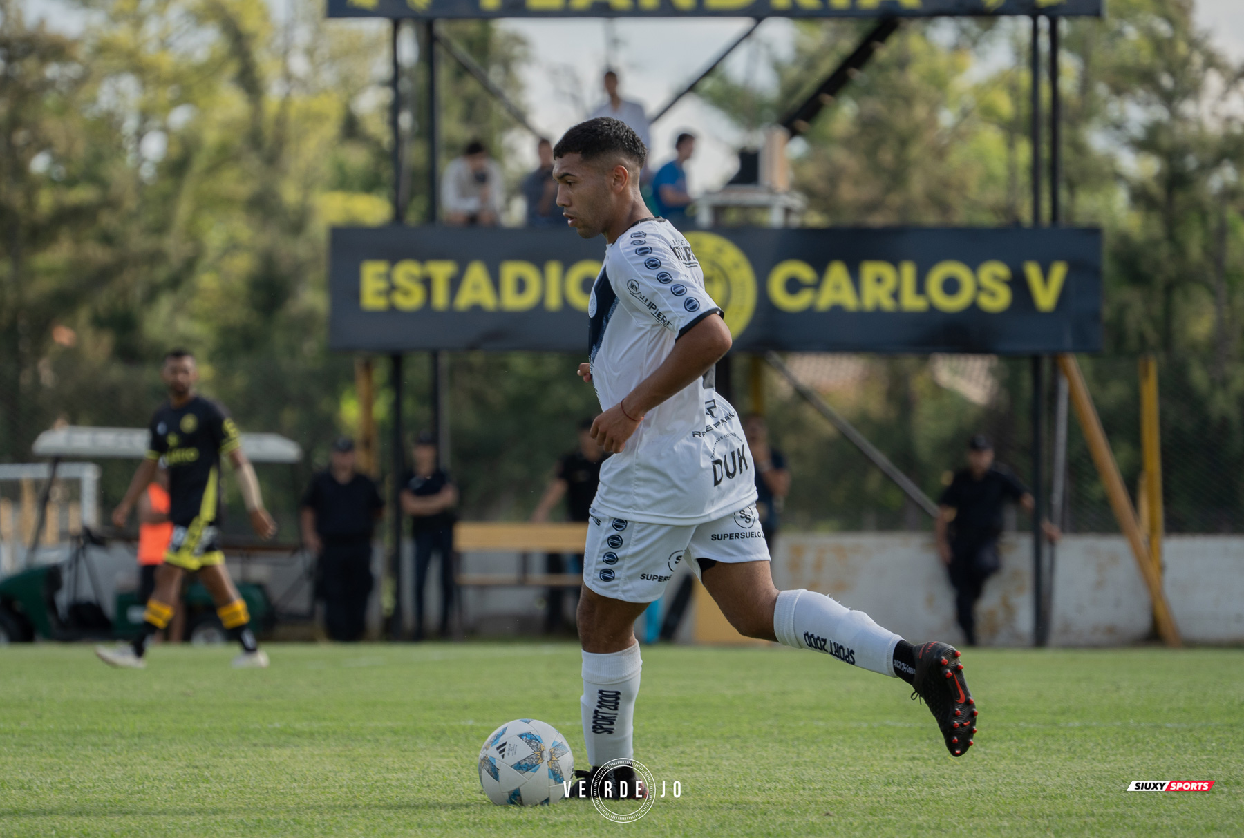  CSyD Flandria - Club Social y Deportivo Merlo - Soccer - AFA - 1B - Flandria (0) vs (2) Deportivo Merlo (#AFA241BFLADEM03) Photo by: Ignacio Verdejo | Siuxy Sports 2024-03-17