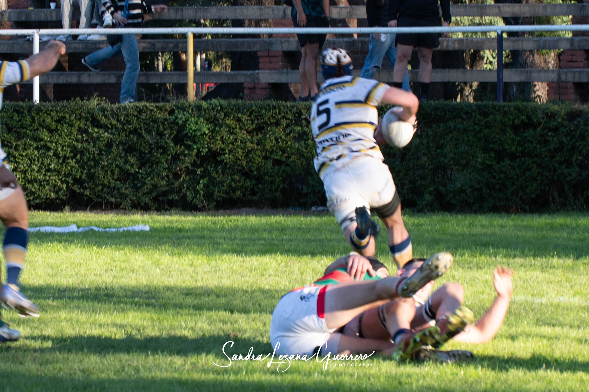  Tucumán Lawn Tennis Club - Huirapuca Social Club - Rugby - URT 2024 - Tucuman Lawn Tennis (42) vs (20) Huirapuca Social Club (#URT24TLTHUI05) Photo by: Sandra Lezana Guerrero | Siuxy Sports 2024-05-19