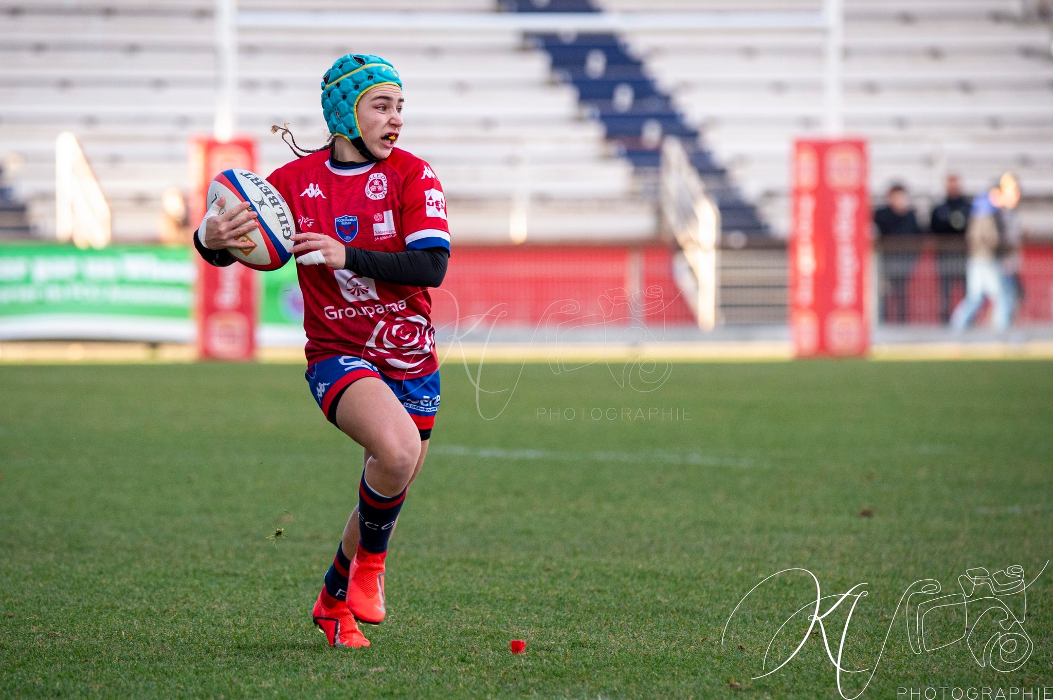  FC Grenoble Rugby - Lyon Olympique Universitaire - Rugby - FFR 2024 - Elite 1 Fém - FCG Amazones (8) vs (5) LOU (#FFR24E1FFCGLOU12) Photo by: Karine Valentin | Siuxy Sports 2024-12-14
