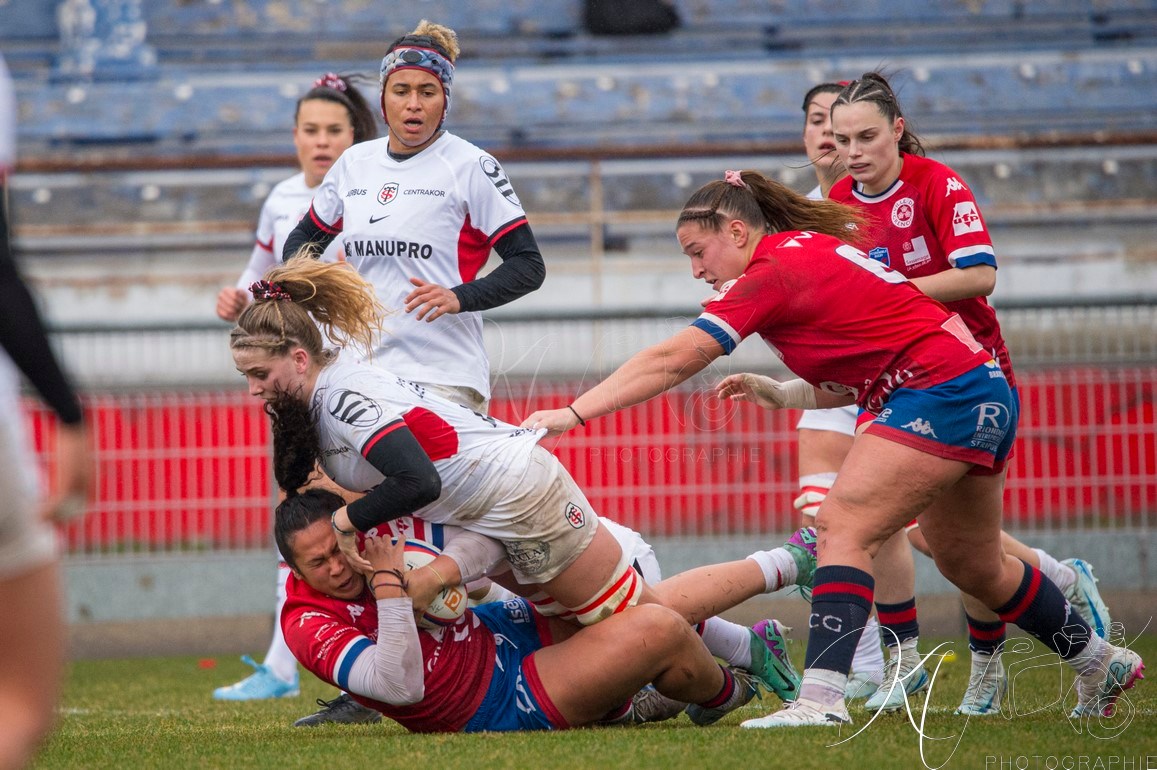  FC Grenoble Rugby - Stade Toulousain - Rugby - FFR 2024 - Élite 1 Fém - FC Grenoble (15) vs (15) Stade Toulousain RF (#FFR24E1FFCGST12) Photo by: Karine Valentin | Siuxy Sports 2024-12-07