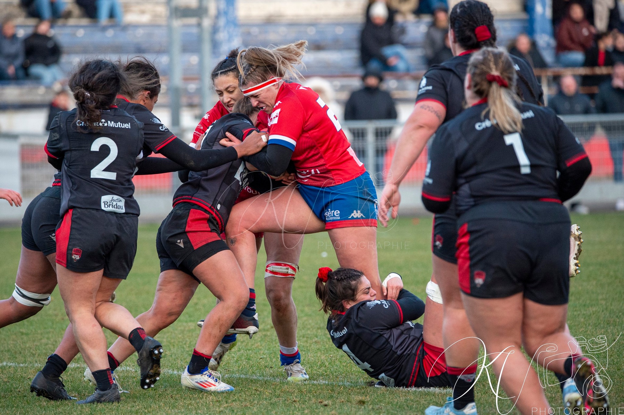  FC Grenoble Rugby - Lyon Olympique Universitaire - Rugby - FFR 2024 - Elite 1 Fém - FCG Amazones (8) vs (5) LOU (#FFR24E1FFCGLOU12) Photo by: Karine Valentin | Siuxy Sports 2024-12-14