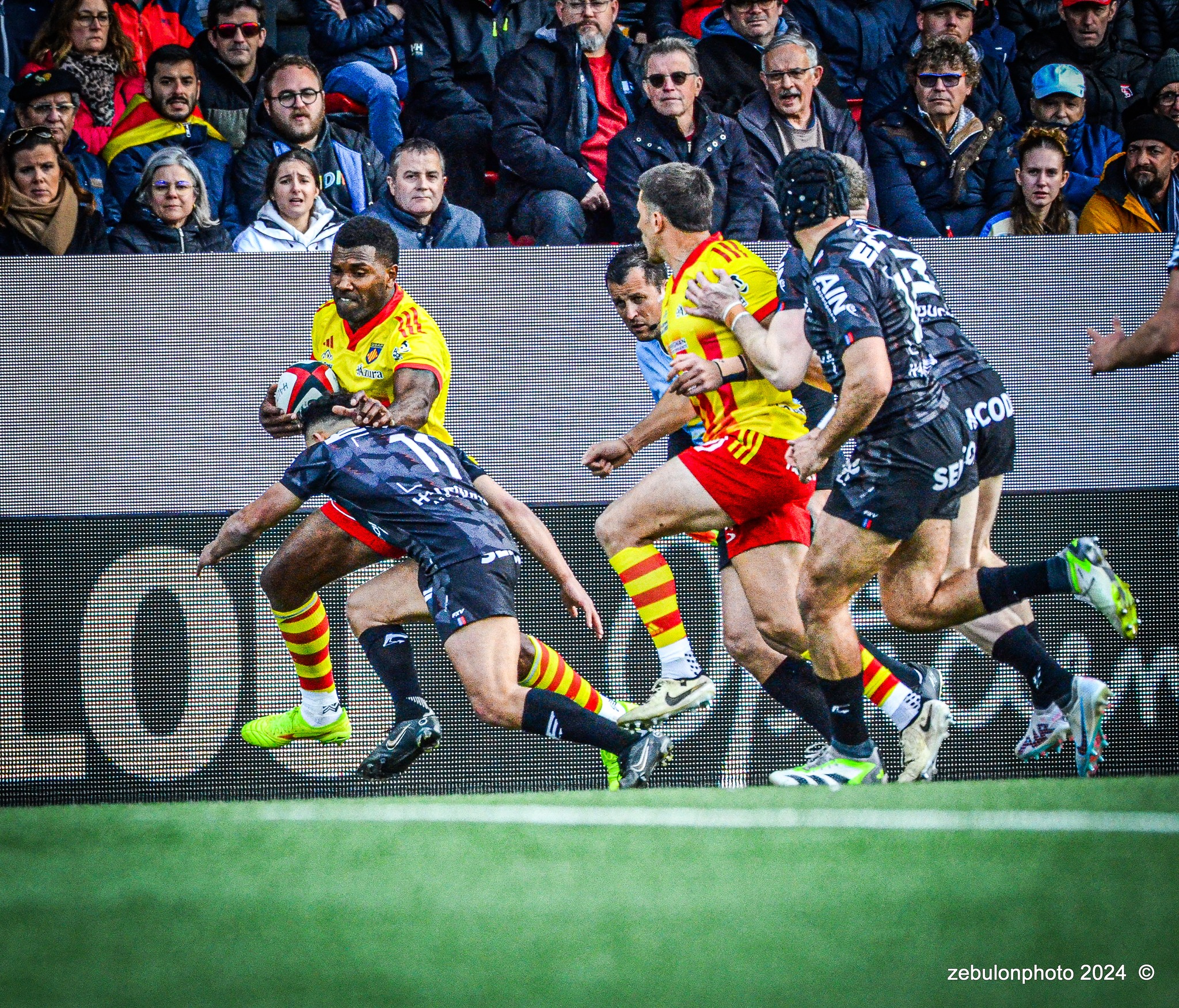  US Oyonnax Rugby - US Arlequins Perpignanais - Rugby - FFR - 2024 Top14 - Oyonnax (14) vs (15) USAP (#FFR24T14OYPP03) Photo by: Photo Zebulon | Siuxy Sports 2024-03-23